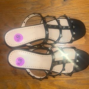 Heel sandal - Adrienne vittadini